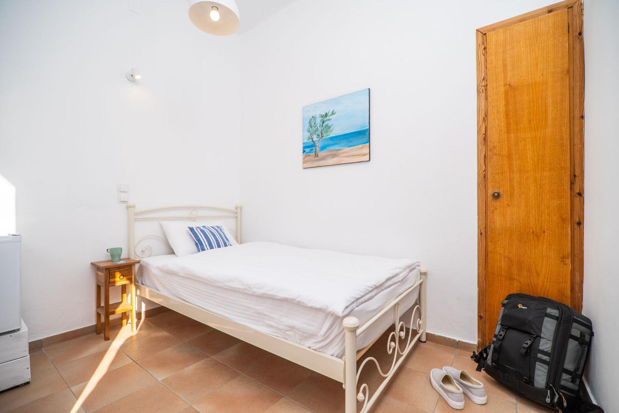 Babis & Popi Rooms And Studios Frangocastelo Ngoại thất bức ảnh