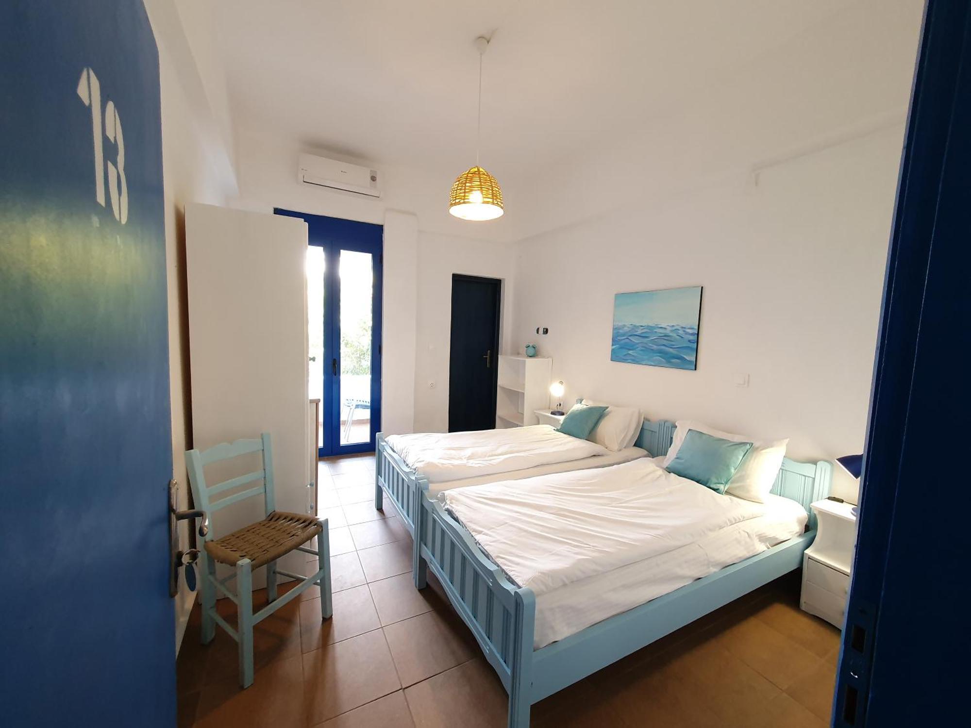 Babis & Popi Rooms And Studios Frangocastelo Ngoại thất bức ảnh